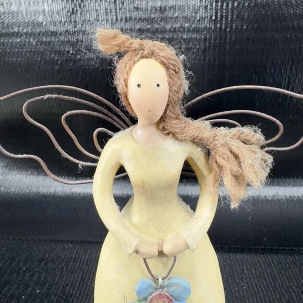 Russ Berrie Country Gatherings Peace Plenty Angel Folk‎ Art Resin Figurine Decor